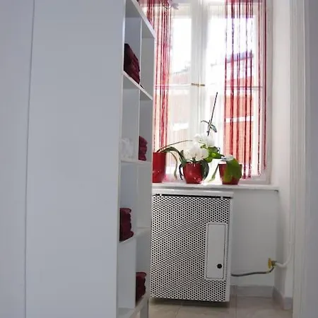 Stylish And Huge Andrassy Avenue Appartement