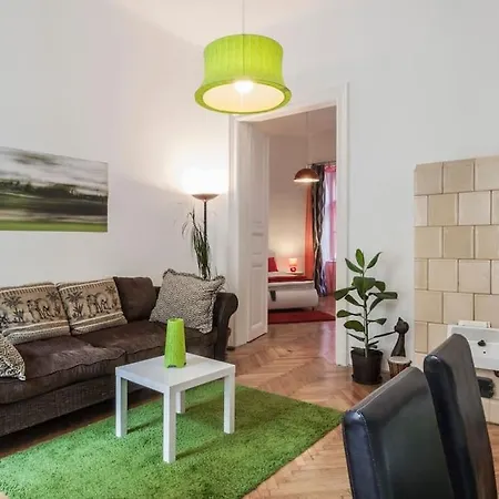 Stylish And Huge Andrassy Avenue Appartement Boedapest